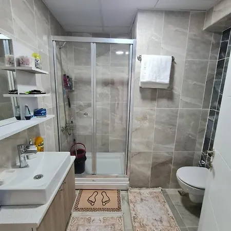 King Wh32 Κωνσταντινούπολη